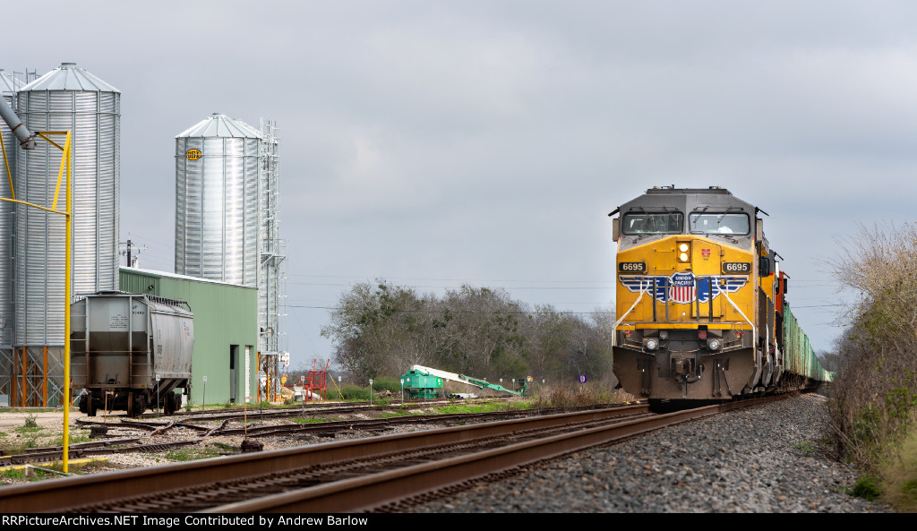 SB UP Ballast Train